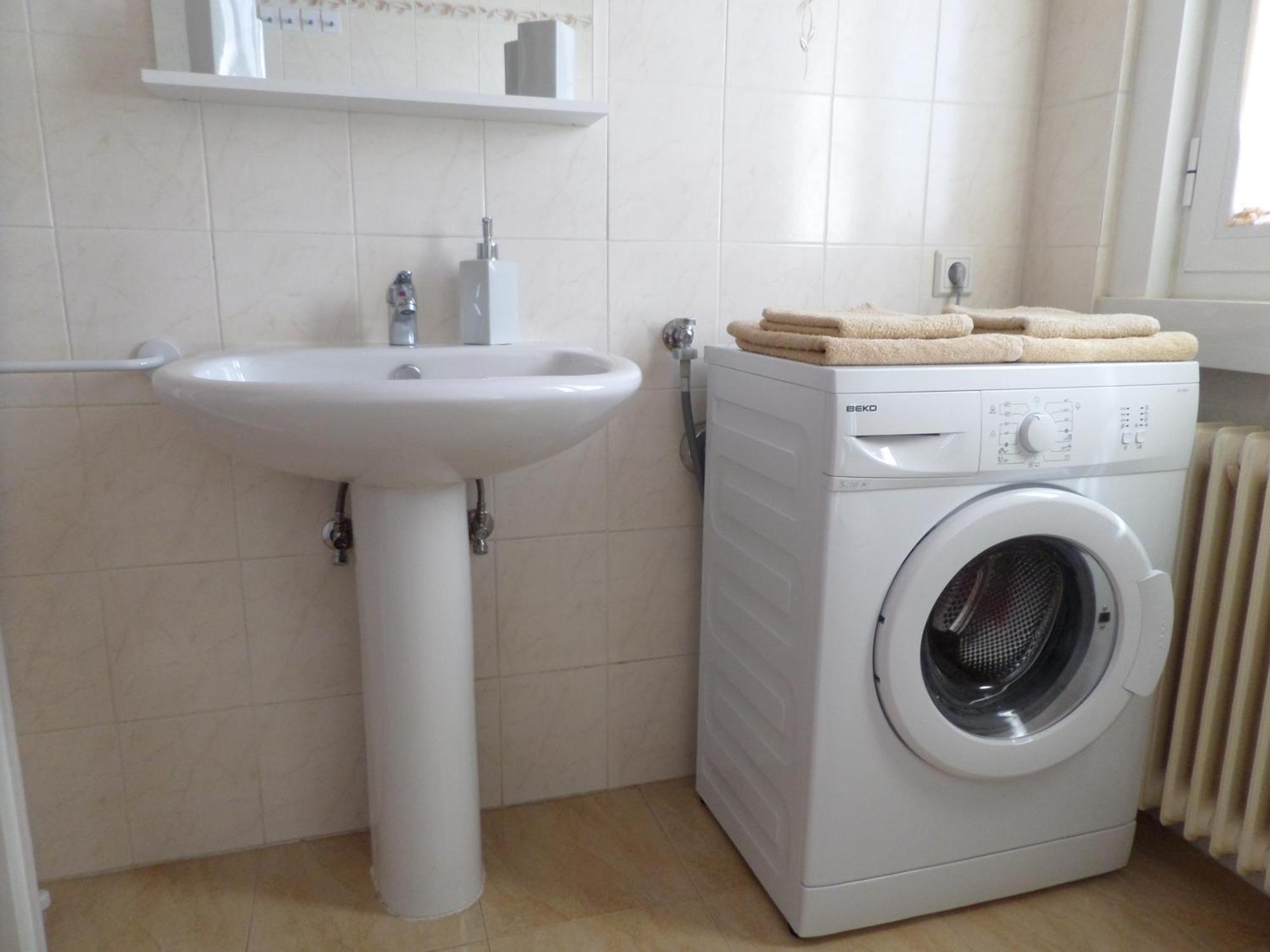 Le Rose Apartment Trieste Bagian luar foto