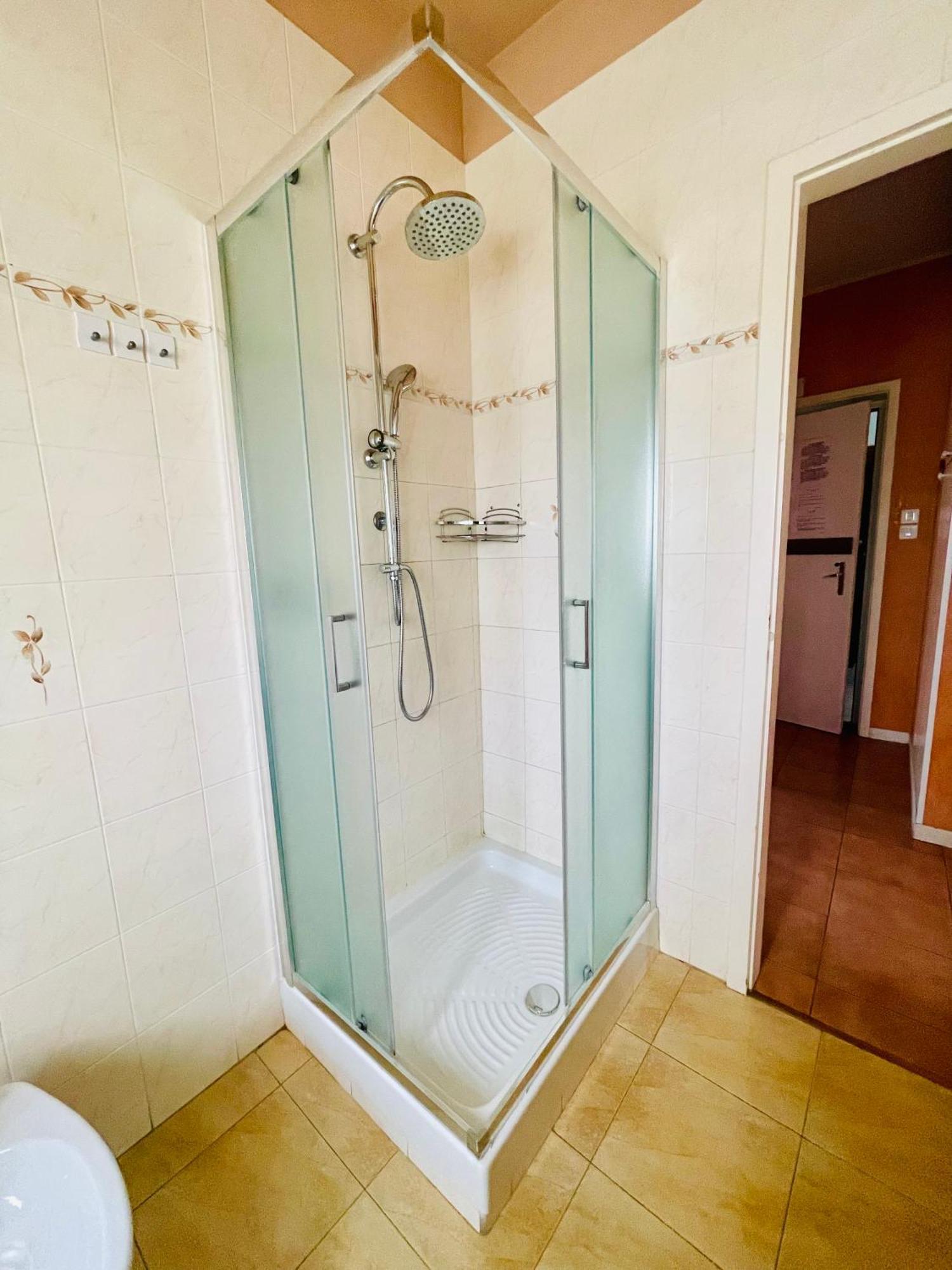Le Rose Apartment Trieste Bagian luar foto