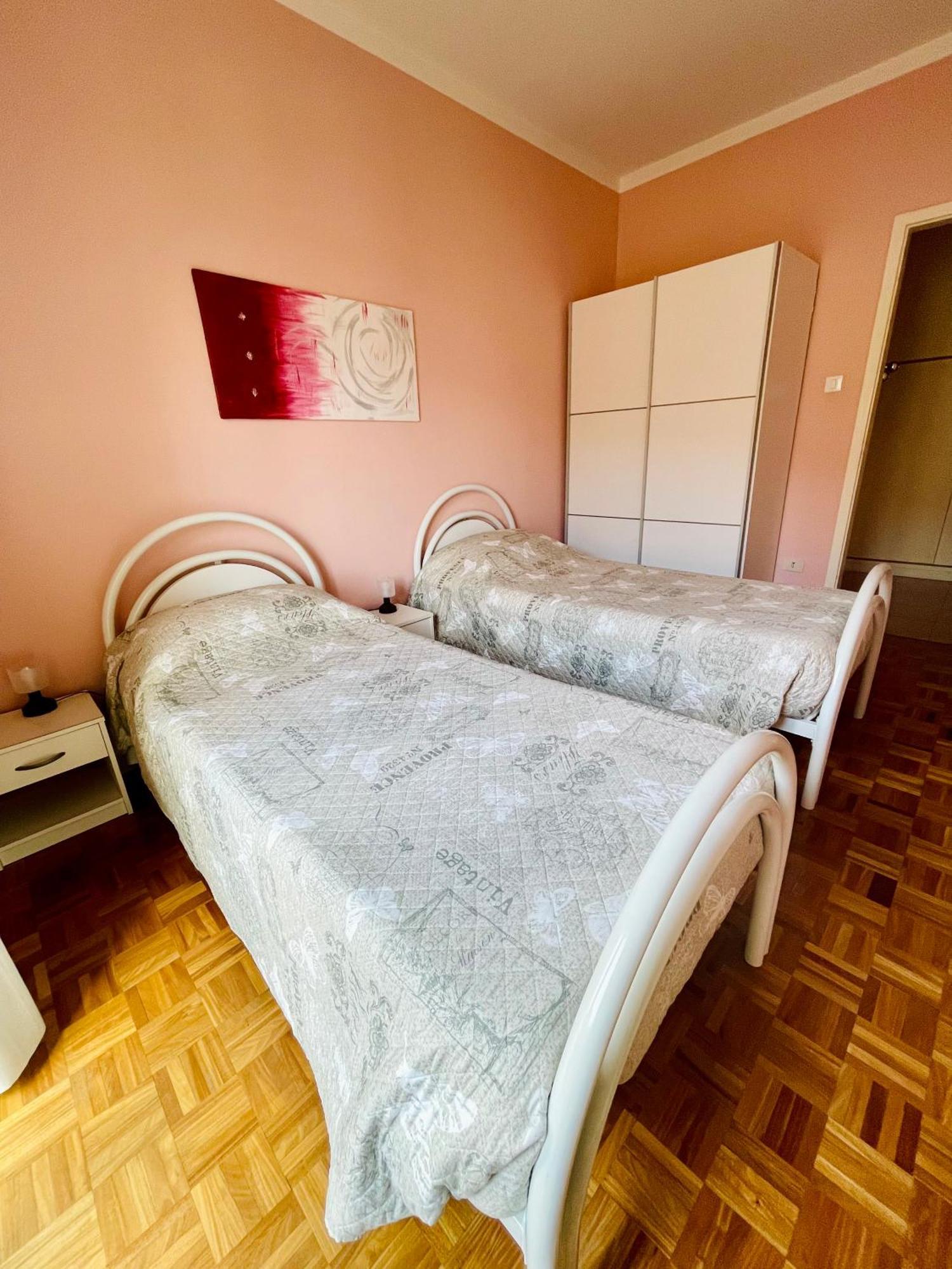 Le Rose Apartment Trieste Bagian luar foto