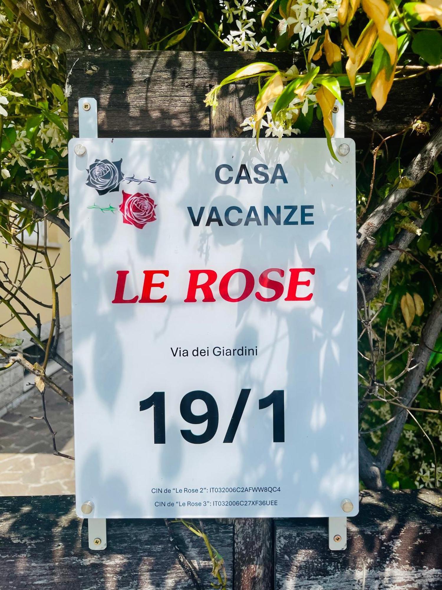 Le Rose Apartment Trieste Bagian luar foto