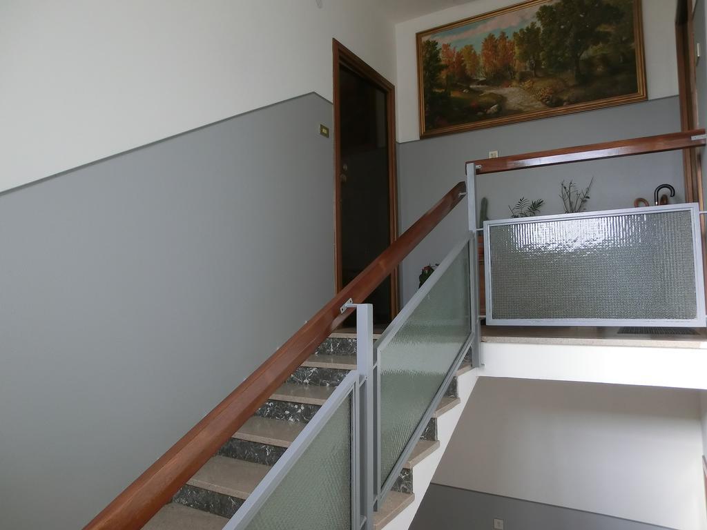 Le Rose Apartment Trieste Bagian luar foto